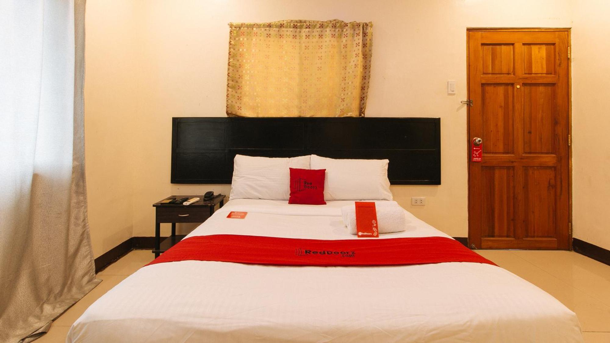 Reddoorz At V-Cat Apartelle Sampaloc Manila Exteriér fotografie