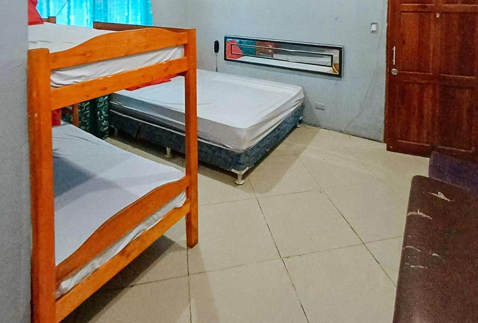 Reddoorz At V-Cat Apartelle Sampaloc Manila Exteriér fotografie