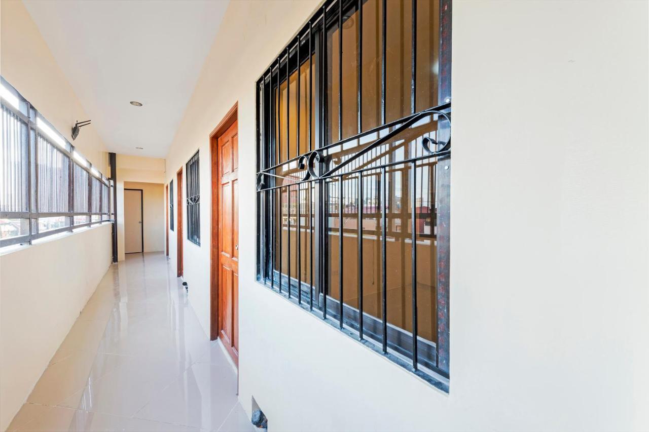 Reddoorz At V-Cat Apartelle Sampaloc Manila Exteriér fotografie